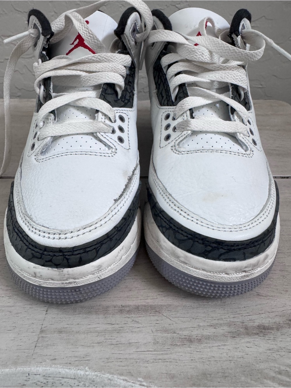 Nike Air Jordan 3 Retro Boys Youth 5.5 Cement Grey Sneakers - Picture 6 of 10